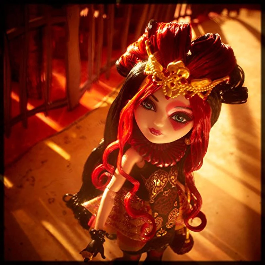 MATTEL Ever After High LIZZIE HEARTS Ever After ROYAL Doll ORIGINAL RELEASE 11 MATTEL Ever After High LIZZIE HEARTS Ever After ROYAL Doll ORIGINAL RELEASE