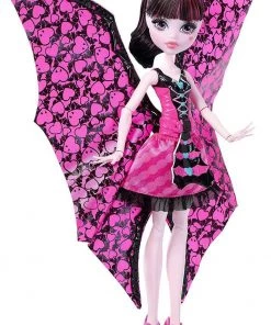 MATTEL NEW MONSTER HIGH GHOUL TO BAT DRACULAURA DOLL NEW Dolls