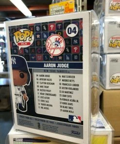 Funko POP! MLB New York Yankees AARON JUDGE Road Grey Jersey W/ Protector