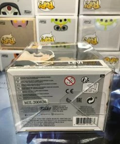 Funko POP! Animation: Attack On Titan LEVI Figure #235 W/ Protector