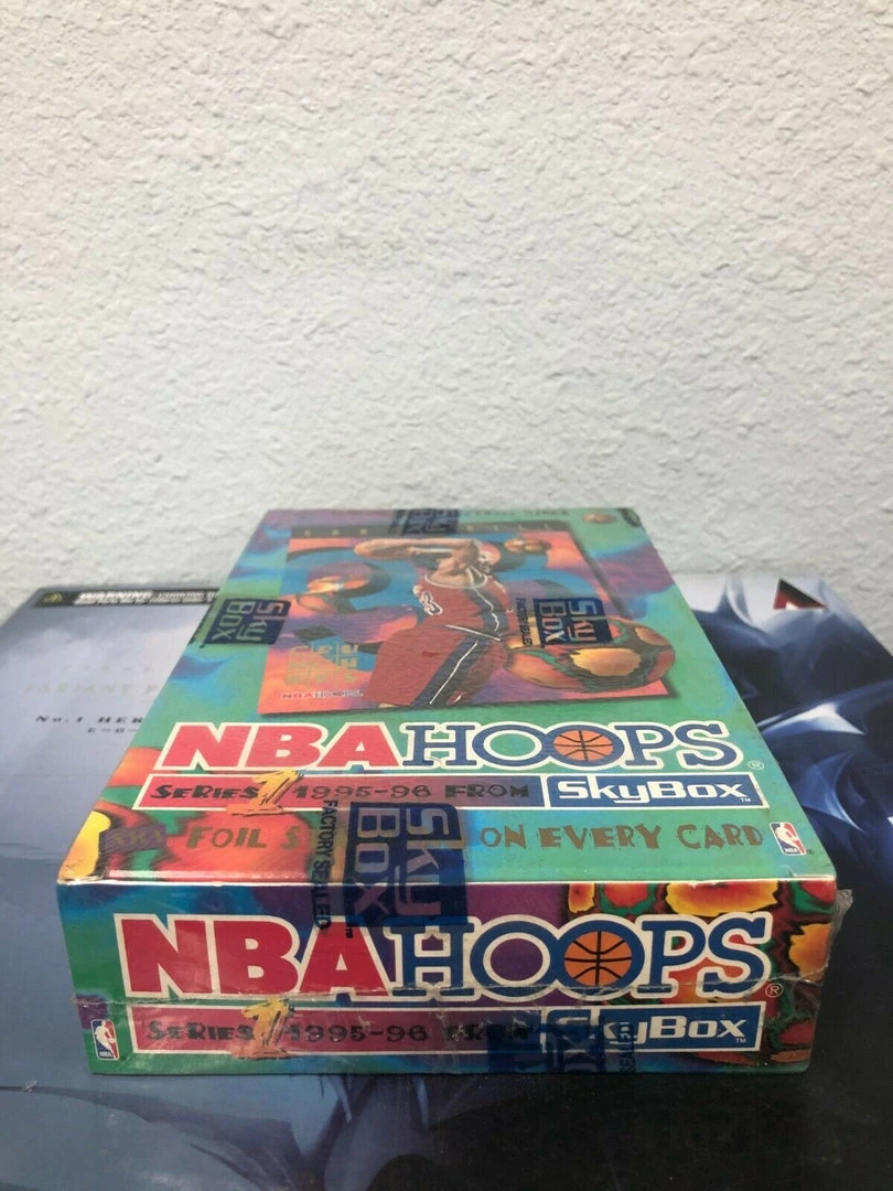Toystops 1995-96 HOOPS NBA Basketball Series 1 Skybox Cards BOX NEW/SEALED 4 Toystops 1995-96 HOOPS NBA Basketball Series 1 Skybox Cards BOX NEW/SEALED