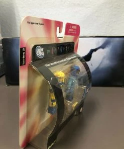 DC Direct Minimates Series 2 BOOSTER GOLD Vs BLUE BEETLE Mini Figures
