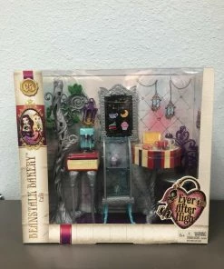 Mattel Dolls Ever After High Beanstalk Bakery Cafe Set DAMAGE BOX
