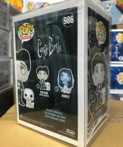 Funko POP! Movies: Corpse Bride VICTOR With Scraps Figure #986 W/ Protector