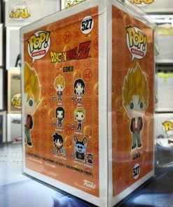 Funko POP! Animation: DragonBall Z GOKU Figure #527 W/ Protector