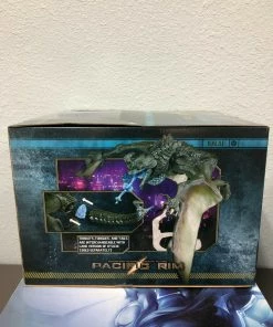 NECA Pacific Rim Ultra Deluxe KAIJU OTACHI Flying Version Figure