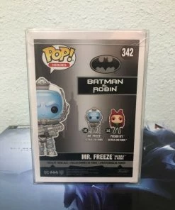 Funko POP! Heroes: Batman & Robin Mr. FREEZE Figure #342 W/Protector