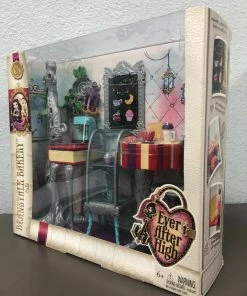 Mattel Dolls Ever After High Beanstalk Bakery Cafe Set DAMAGE BOX 11 Mattel Dolls Ever After High Beanstalk Bakery Cafe Set DAMAGE BOX
