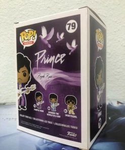 Funko POP! Rocks: PRINCE Purple Rain Figure #79 With POP Protector