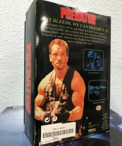 Action Figures NECA Classic Video Game PREDATOR Action Figure MINOR DAMAGE BOX