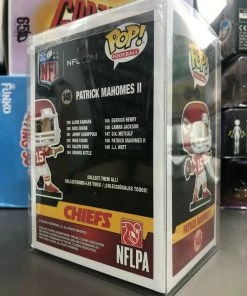 Funko POP! NFL Chiefs PATRICK MAHOMES II Red Jersey #148 Figure W/ Protector