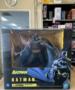 DC Comics KOTOBUKIYA ARTFX 1/6 Scale Pre-Painted PVC Batman Statue Blue Edition 11 DC Comics KOTOBUKIYA ARTFX 1/6 Scale Pre-Painted PVC Batman Statue Blue Edition