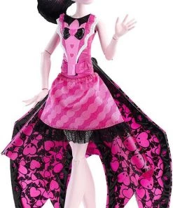 MATTEL NEW MONSTER HIGH GHOUL TO BAT DRACULAURA DOLL NEW Dolls