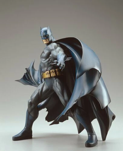 DC Comics KOTOBUKIYA ARTFX 1/6 Scale Pre-Painted PVC Batman Statue Blue Edition 4 DC Comics KOTOBUKIYA ARTFX 1/6 Scale Pre-Painted PVC Batman Statue Blue Edition