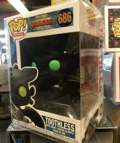 Funko POP! Movies: How To Train Your Dragon 3 TOOTHLESS Figure #686 W/ Protector