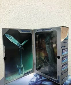 NECA Godzilla King Of The Monster MOTHAR Poster Figure DAMAGE BOX