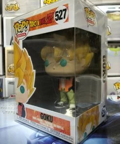Funko POP! Animation: DragonBall Z GOKU Figure #527 W/ Protector