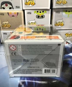 Funko POP! Animation: DragonBall Z GOKU Figure #527 W/ Protector