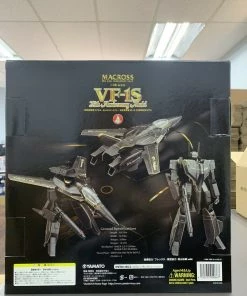Macross 25th Anniversary Yamato 1/48 Scale Transformable VF1S Black Version