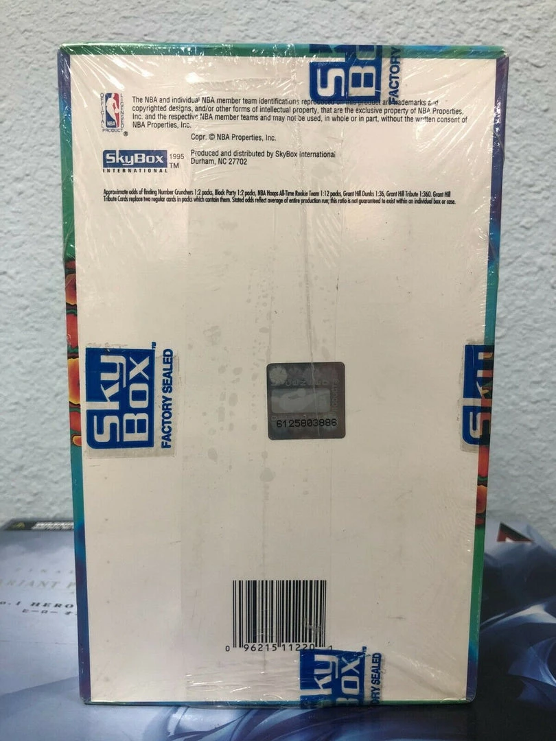 Toystops 1995-96 HOOPS NBA Basketball Series 1 Skybox Cards BOX NEW/SEALED 8 Toystops 1995-96 HOOPS NBA Basketball Series 1 Skybox Cards BOX NEW/SEALED
