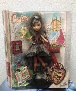 MATTEL Ever After High CERISE HOOD Legacy Doll