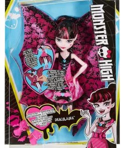 MATTEL NEW MONSTER HIGH GHOUL TO BAT DRACULAURA DOLL NEW Dolls