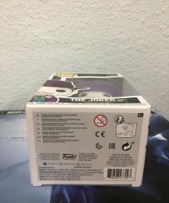 Funko POP! Heroes: Batman 1989 THE JOKER Figure #337 W/ Protector