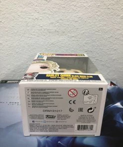 Funko POP! Heroes HARLEY QUINN Black Mask Club Figure #303 W/ Protector 10 Funko POP! Heroes HARLEY QUINN Black Mask Club Figure #303 W/ Protector