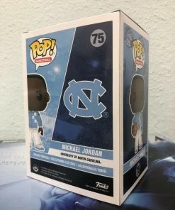 Funko POP! University Of North Carolina MICHEAL JORDAN Warm Up #75 W/ Protector