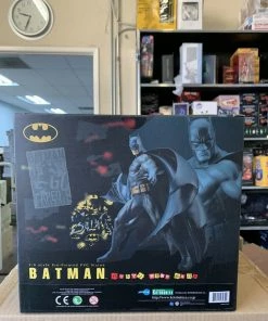 DC Comics KOTOBUKIYA ARTFX 1/6 Scale Pre-Painted PVC Batman Statue Blue Edition 12 DC Comics KOTOBUKIYA ARTFX 1/6 Scale Pre-Painted PVC Batman Statue Blue Edition